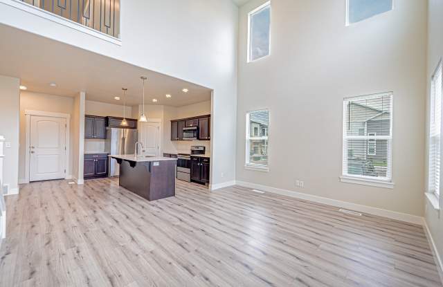 1453 3860 W Gallery 1