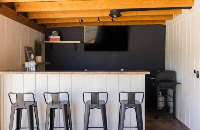 8447 E Vernon Gallery 2