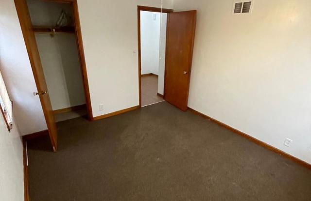 3601 N 53rd Gallery 3