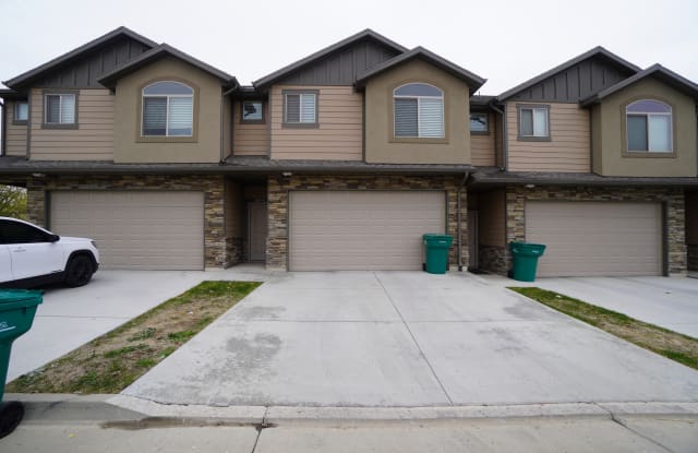 1085 W 2875 N photos photos