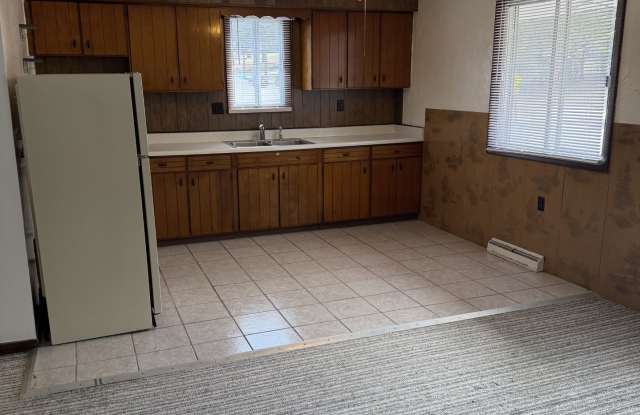 1218 E Wausau Ave Apt 4 photos photos