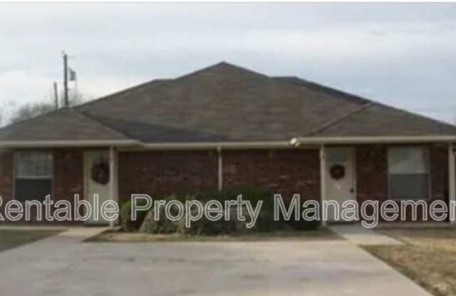 1104 Turkey Creek Ct photos photos