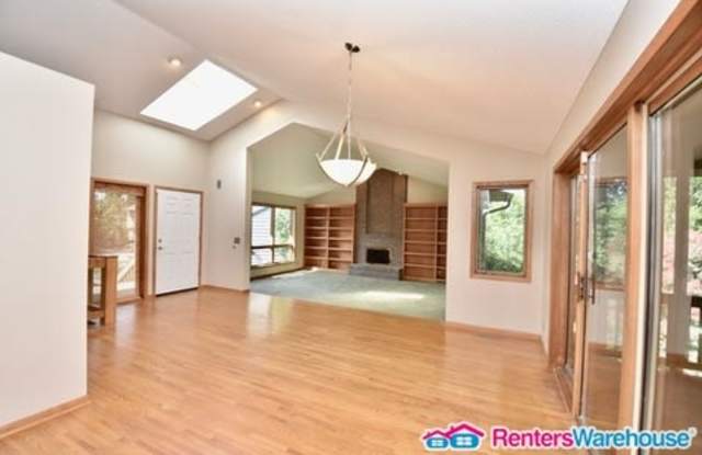 7907 Rhode Island Cir Gallery 3