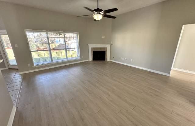 27094 Stratford Glen Dr Gallery 4
