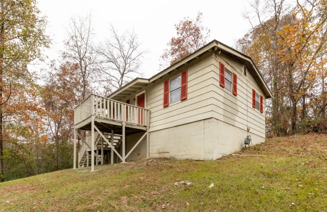 3626 Woody Ln Gallery 3