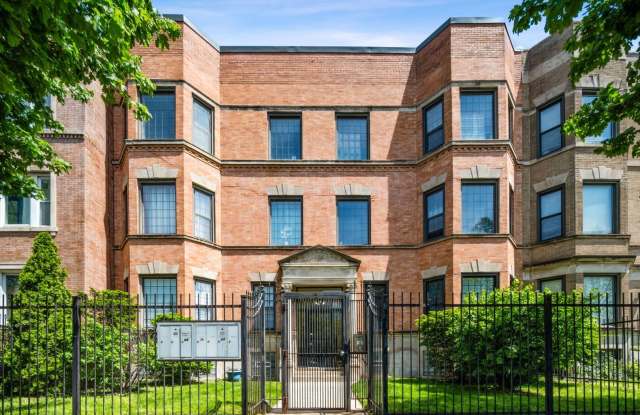 4631 S Calumet Avenue photos photos