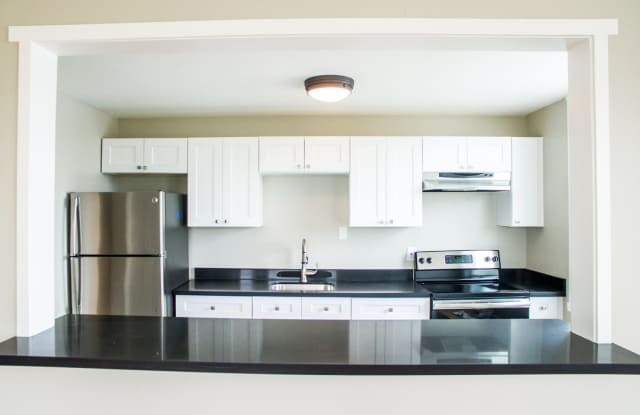 Clairemont Apartments Gallery 4