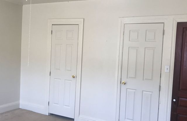 729 West Philadelphia Street - 2 photos photos