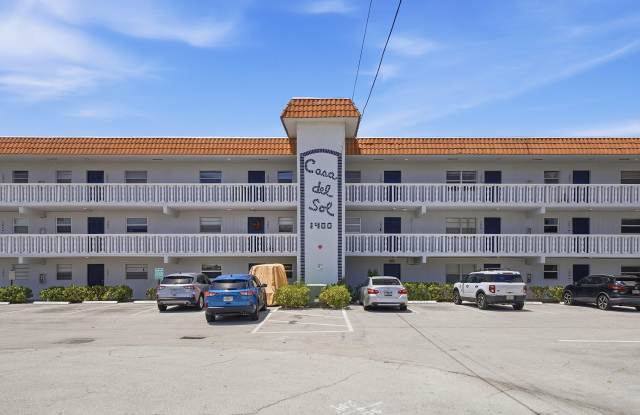 1400 NE 57th Street photos photos