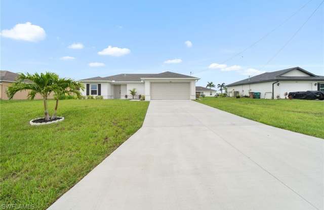 3066 NW 4th Avenue photos photos