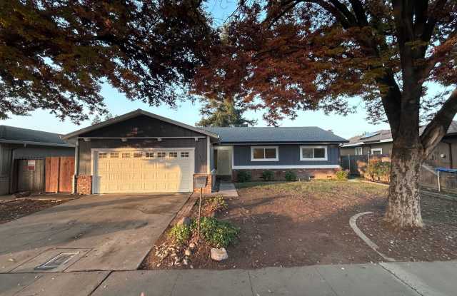 1717 Briarwood Dr photos photos