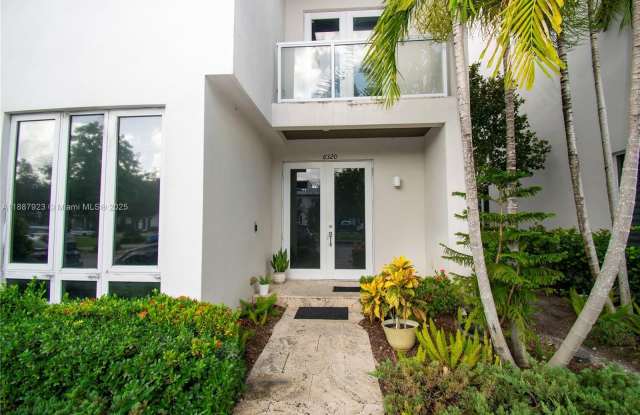 6320 NW 104th Path photos photos