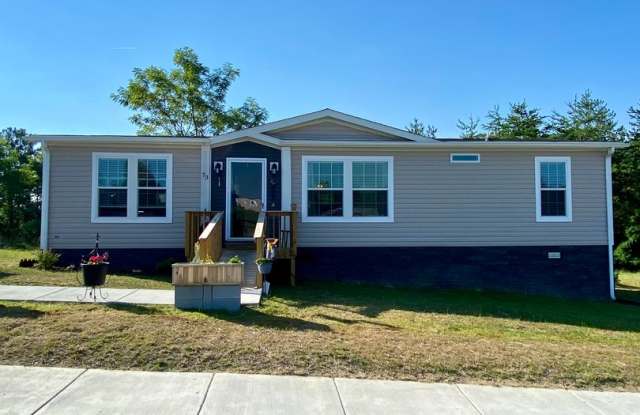 Home in Augusta Woods!! - 73 Triple Ridge Drive, Augusta County, VA 24401