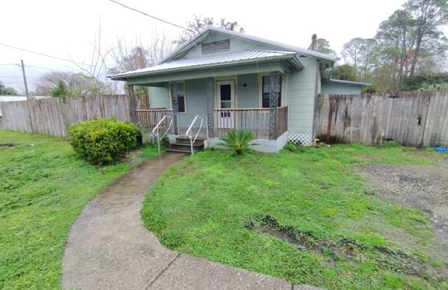 5605 Wesconnett Boulevard - 5605 Wesconnett Boulevard, Jacksonville, FL 32238 5605 Wesconnett Boulevard - 5605 Wesconnett Boulevard, Jacksonville, FL 32238