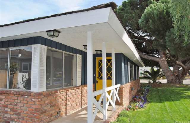 3300 Mcbain Avenue Gallery 4