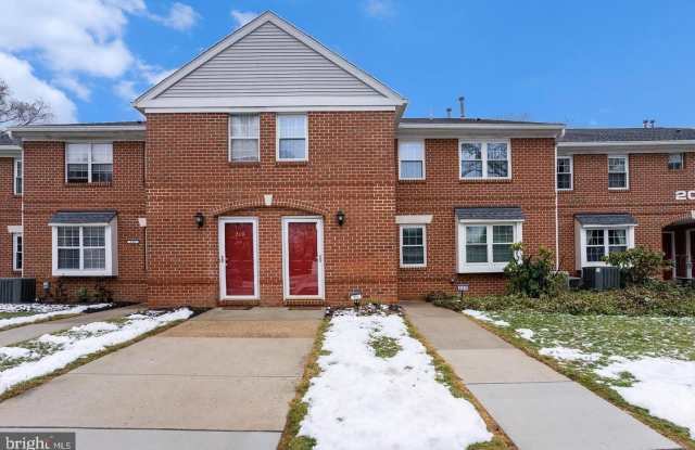 750 E MARSHALL Street unit: 211 photos photos