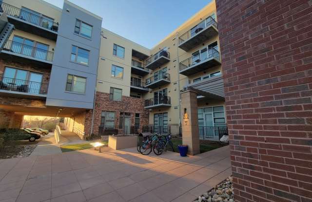 Luxury, Spacious 1 bedroom Apartment in Boulder at the Famous Peloton photos photos