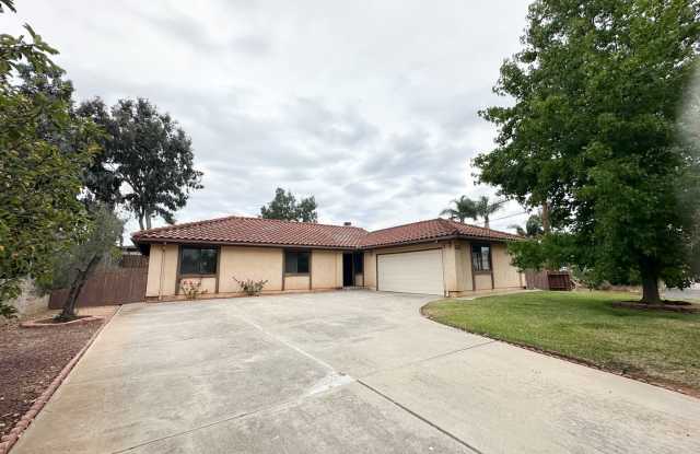 Single-level 4-Bedroom home on a large corner lot in San Marcos! photos photos