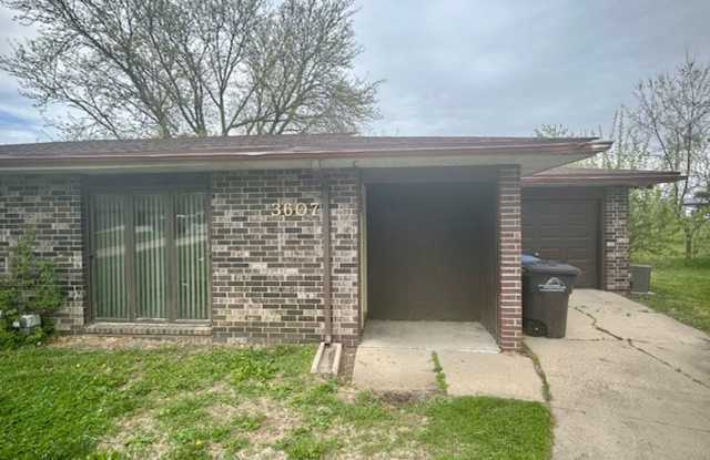 Two Bed Duplex with Garage photos photos