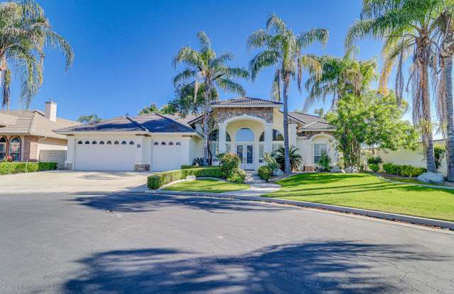 Stunning Seven Oaks Home in Gated Cul-de-Sac Community with Pool! 4+2 bath photos photos