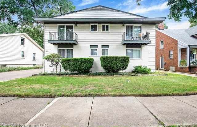 525 E WOODLAND - 525 East Woodland Street, Ferndale, MI 48220