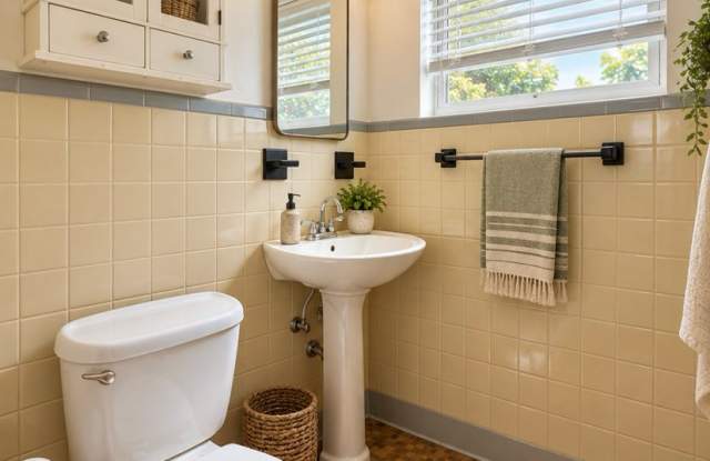 Studio Apartment with Pool Available Now! Gallery 3