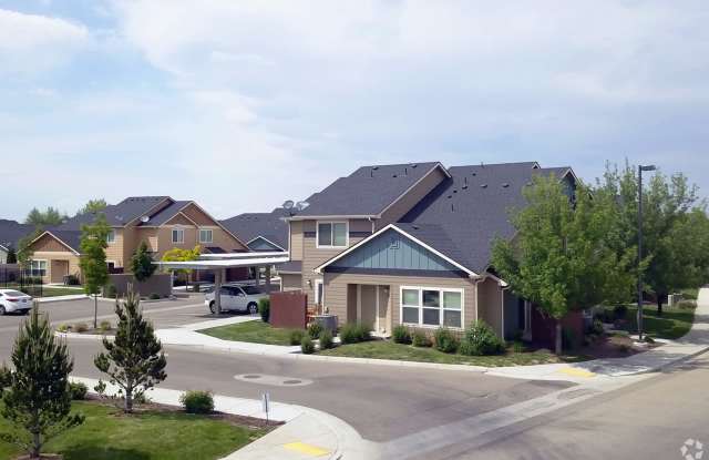 Centerpoint Townhomes - Leasing Special One Month Free! photos photos