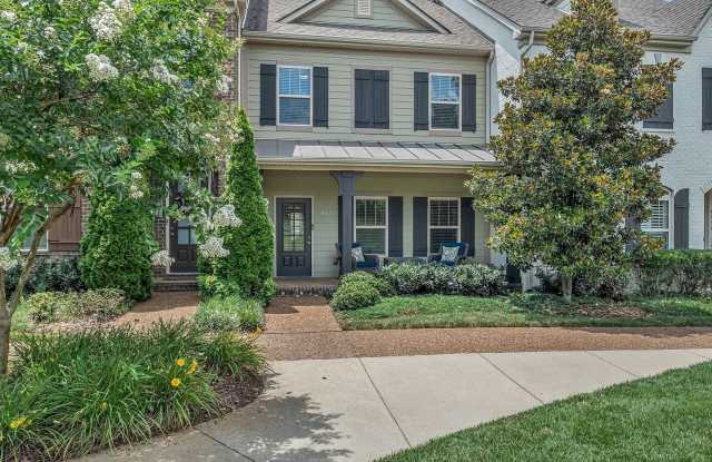 Beautiful 3BR Townhome in Franklin photos photos