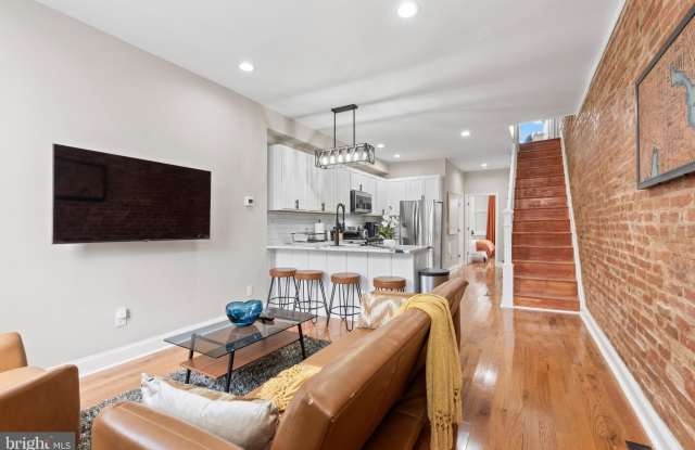 2235 E CHASE Street Gallery 3