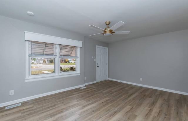 1400 Rosewood Avenue Gallery 4