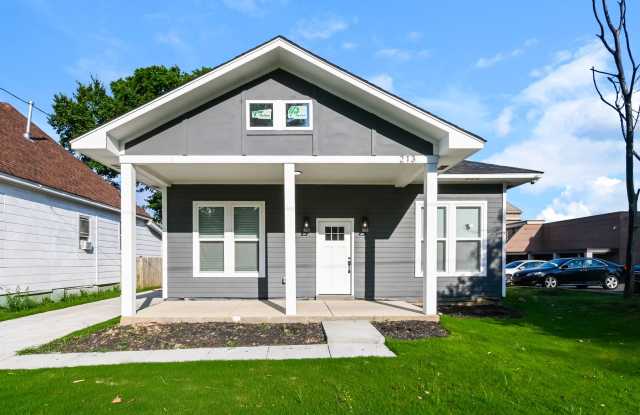 Charming Midtown Home Near Overton Park! photos photos