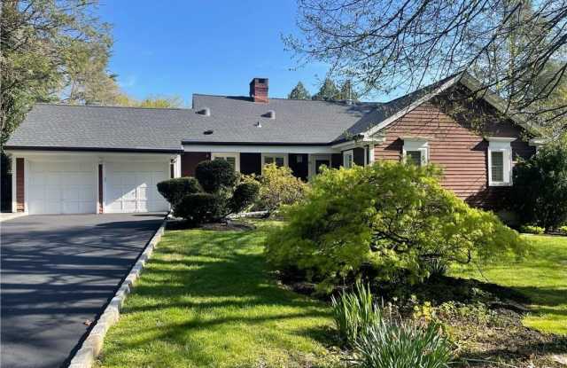 11 Heatherbloom Road - 11 Heatherbloom Road, White Plains, NY 10605