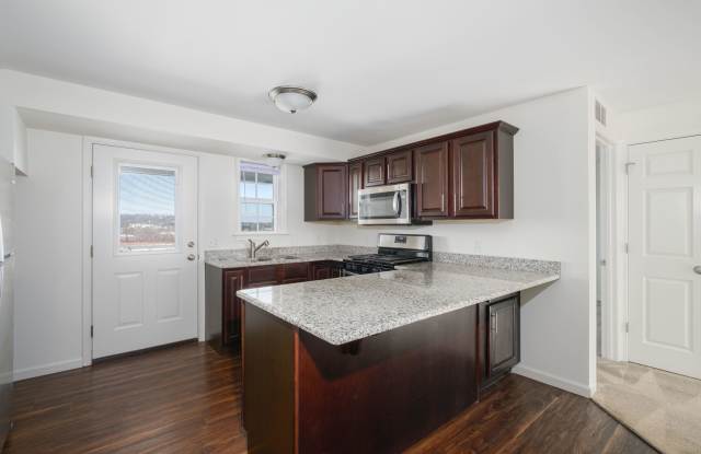 274 Oakridge Dr photos photos