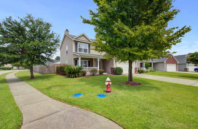 5040 Ballantine Dr Gallery 2