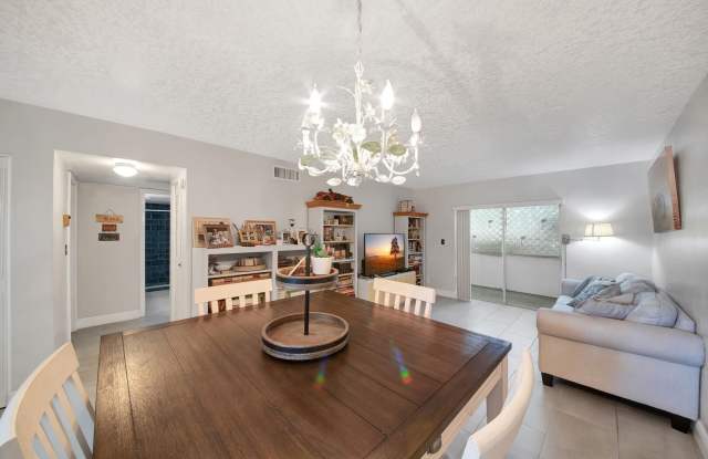 2812 S Garden Drive photos photos 2812 S Garden Drive photos photos