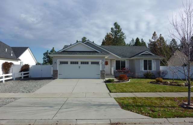 Great Hayden Location! Gallery 3