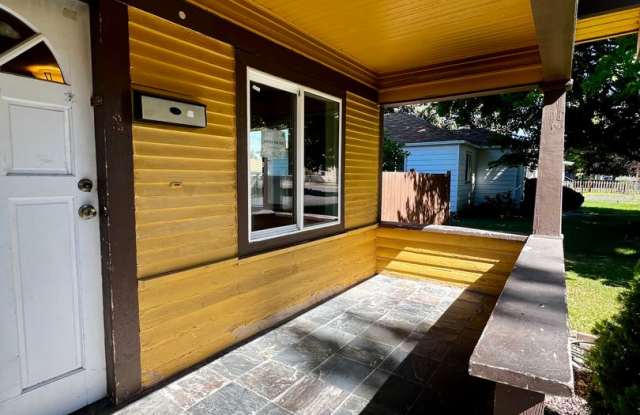 Non-Refundable & Security Deposit Total: $2300.00 Gallery 4