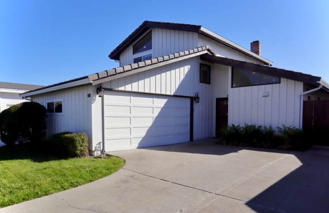 Wonderful 4 Bedroom Home in Fremont – Beautiful Backyard! - 32471 Lake Ree Street, Fremont, CA 94555