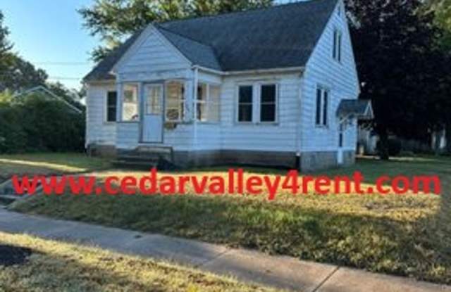 Updated 3 Bedroom, 1 Bathroom House located at 1061 Newton - 1061 Newton Street, Waterloo, IA 50703