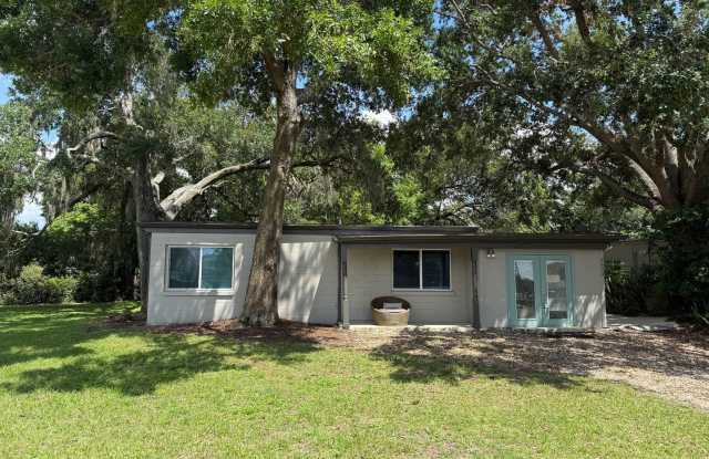 ADORABLE 2 BED WINTER PARK RENTAL HOME photos photos