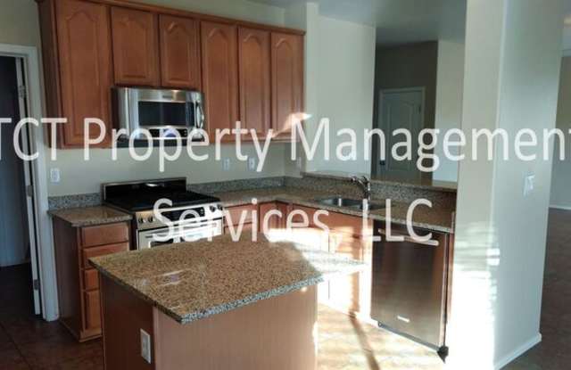28607 North Posse Road Gallery 3