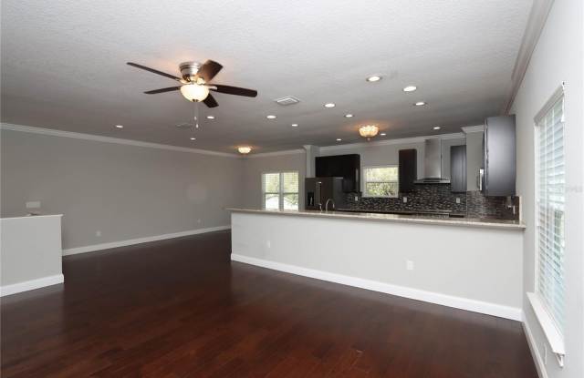 3617 BAY HEIGHTS Way Gallery 4