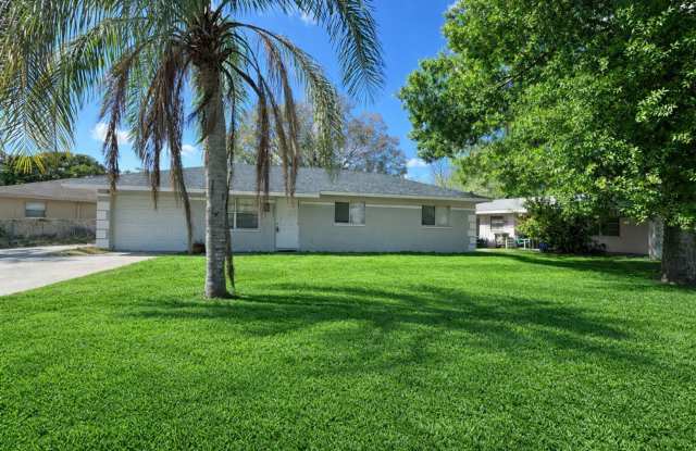 Beautifully Remodeled Lakefront Home – Move-In Ready! photos photos Beautifully Remodeled Lakefront Home – Move-In Ready! photos photos