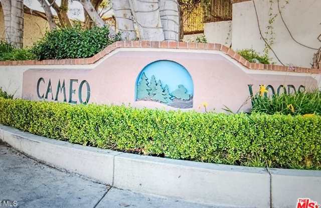 5846 Bowcroft St - 5846 Bowcroft Street, Los Angeles, CA 90016