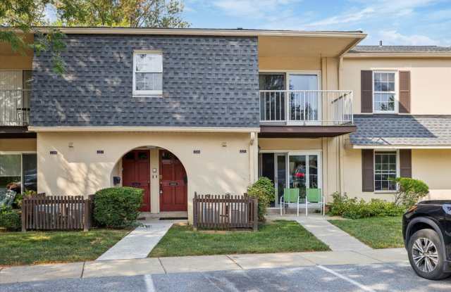 2BD/2BA with a Den in Old Forge Crossing! - 226 Old Forge Crossing, Chester County, PA 19087