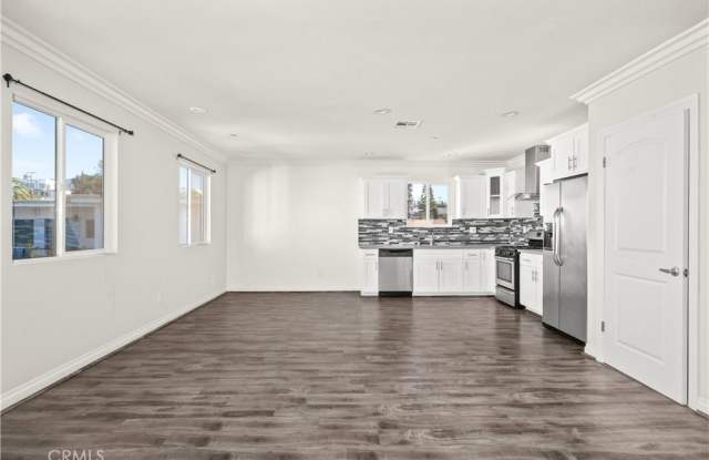 4818 Saturn 1/2 photos photos