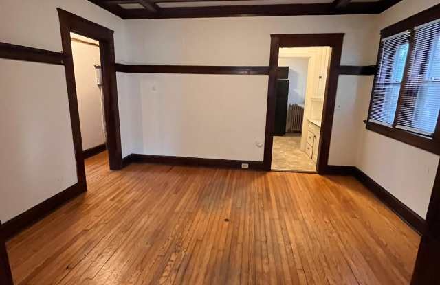 115 E Gorham - Unit 1 Gallery 3