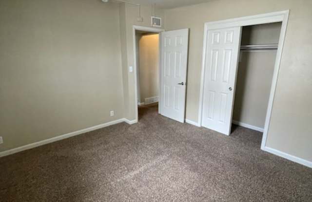 REGAL APARTMENTS Gallery 2