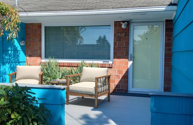 11532 4th Avenue Northwest Gallery 3