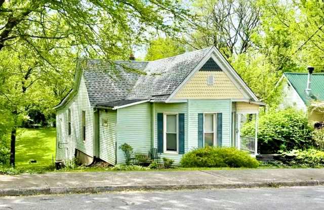 *** Coming Soon – Rare Downtown Corydon Rental! *** photos photos